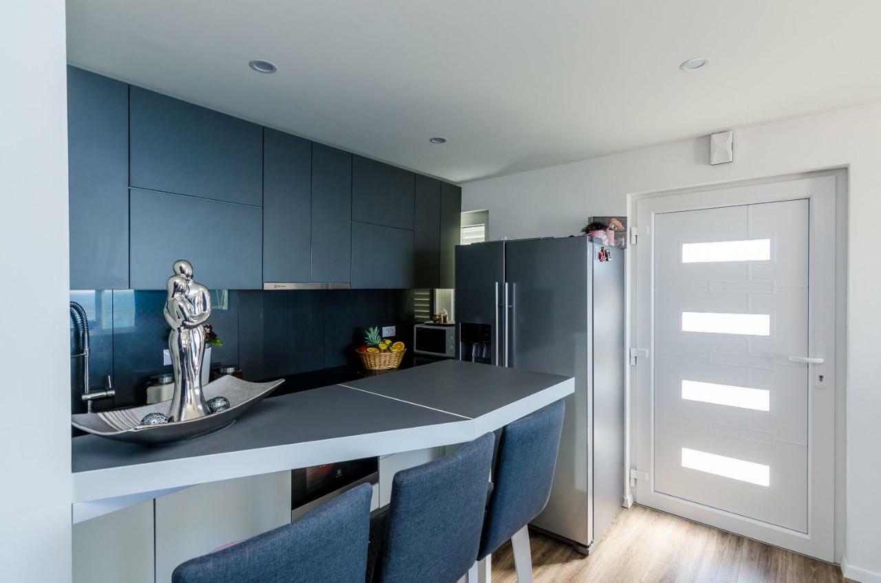 Superior Apartment Nike Млини Екстериор снимка
